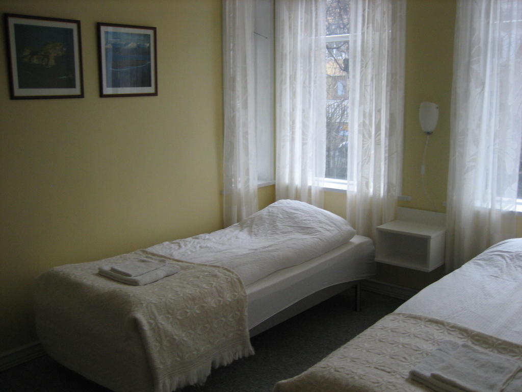 Guesthouse Solgardar Akureyri Bagian luar foto