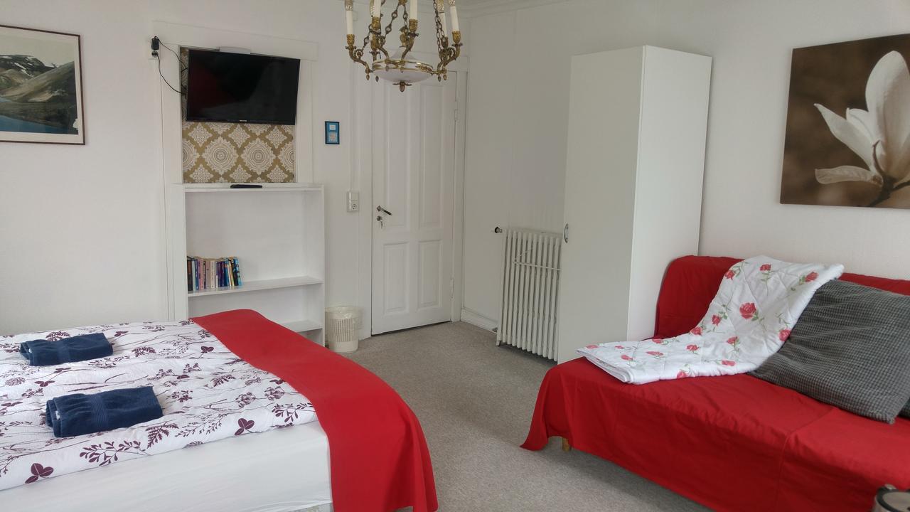 Guesthouse Solgardar Akureyri Bagian luar foto