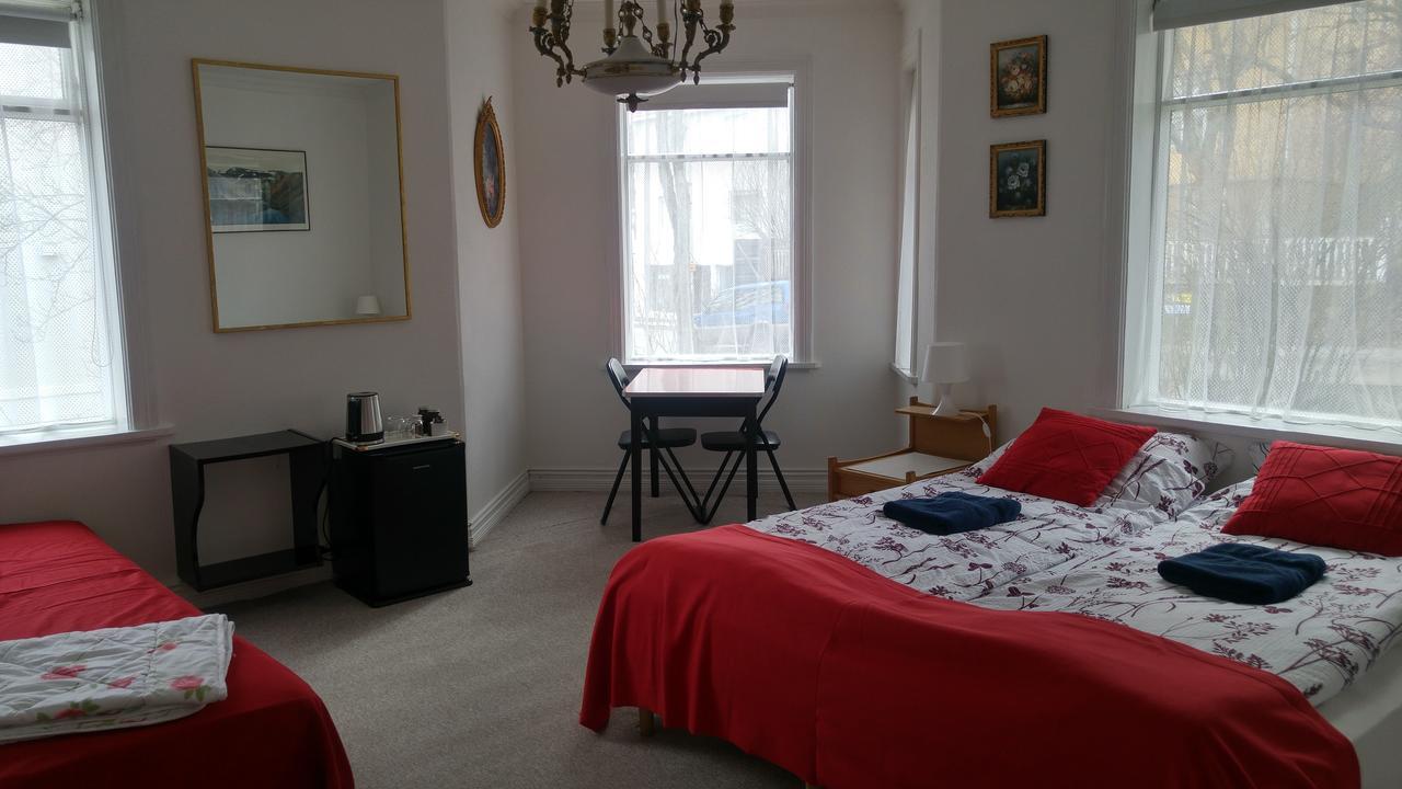 Guesthouse Solgardar Akureyri Bagian luar foto